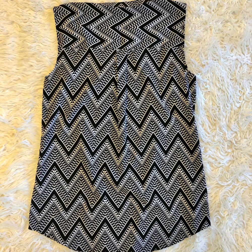 Talbots Geo Print Dressy Tank (LIKE NEW) - Picture 2 of 5